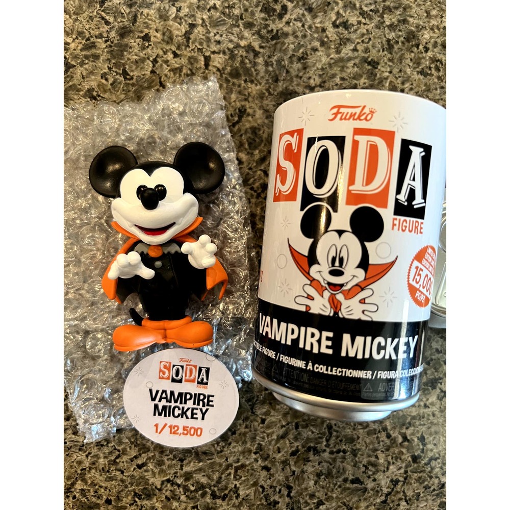 Funko Soda : LE 12.5K Vampire Mickey Mouse Disney Non Chase Funkoween Halloween